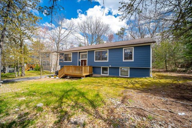 8 Lake Shore Drive W, Rock Hill, NY 12775