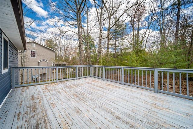 8 Lake Shore Drive W, Rock Hill, NY 12775