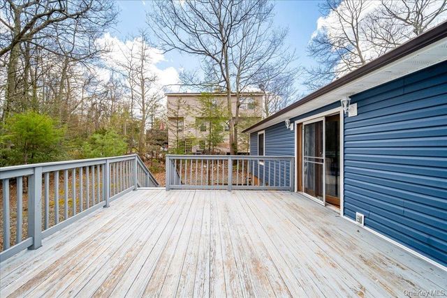 8 Lake Shore Drive W, Rock Hill, NY 12775