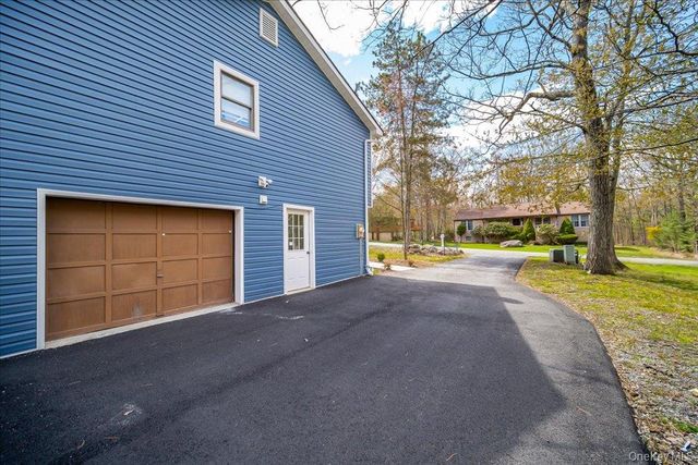 8 Lake Shore Drive W, Rock Hill, NY 12775
