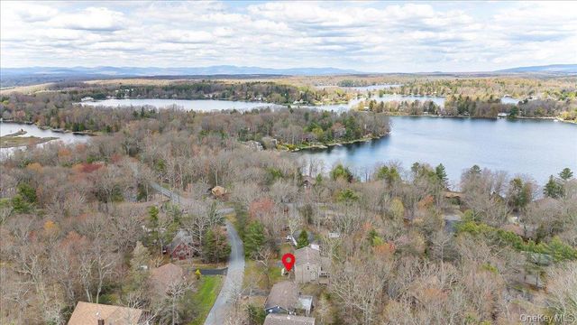 8 Lake Shore Drive W, Rock Hill, NY 12775