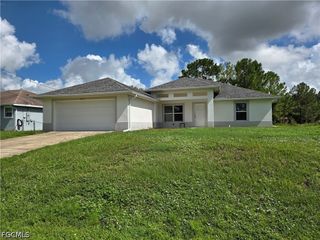 2612 34th ST SW, Lehigh Acres, FL 33976