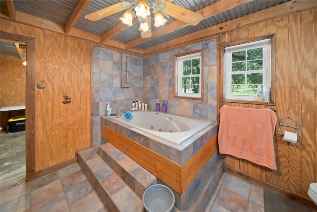 14643 County Road 4060, Scurry, TX 75158