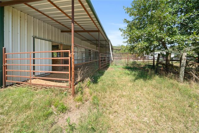 14643 County Road 4060, Scurry, TX 75158