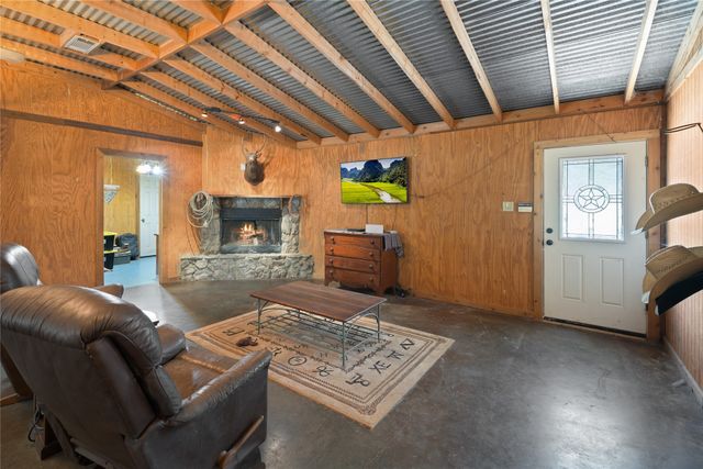 14643 County Road 4060, Scurry, TX 75158