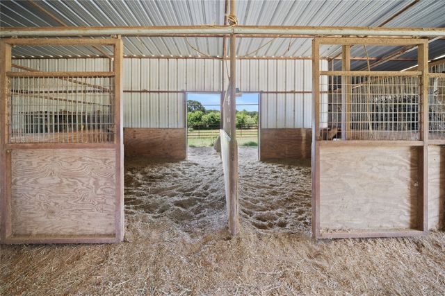 14643 County Road 4060, Scurry, TX 75158