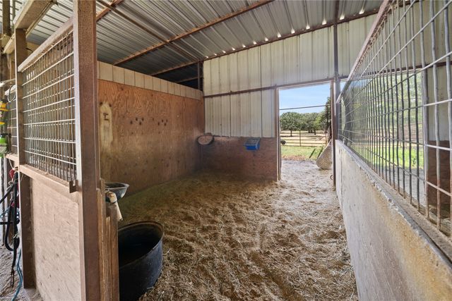 14643 County Road 4060, Scurry, TX 75158