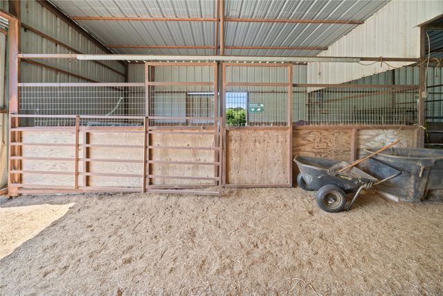 14643 County Road 4060, Scurry, TX 75158