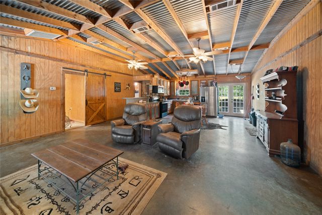 14643 County Road 4060, Scurry, TX 75158