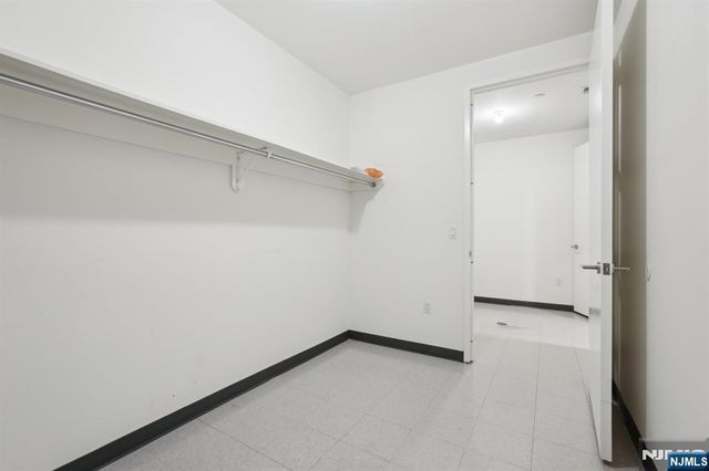 1 Executive 605, Fort Lee, NJ 07024