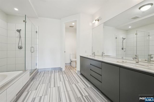 1 Executive 605, Fort Lee, NJ 07024