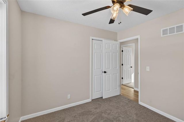 2015 Karlton Way, Excelsior Springs, MO 64024