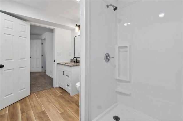 2015 Karlton Way, Excelsior Springs, MO 64024