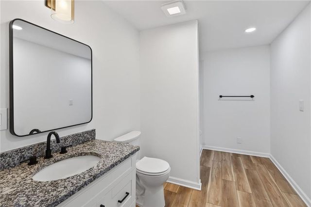 2015 Karlton Way, Excelsior Springs, MO 64024