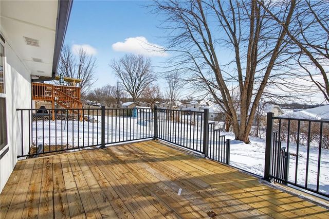 2015 Karlton Way, Excelsior Springs, MO 64024