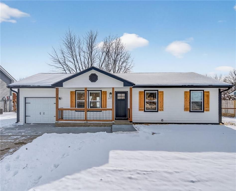 2015 Karlton Way, Excelsior Springs, MO 64024