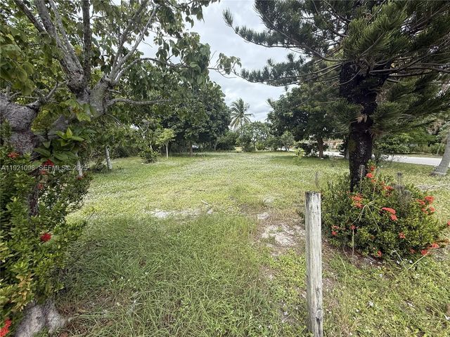 201 NW 11th St, Pompano Beach, FL 33060