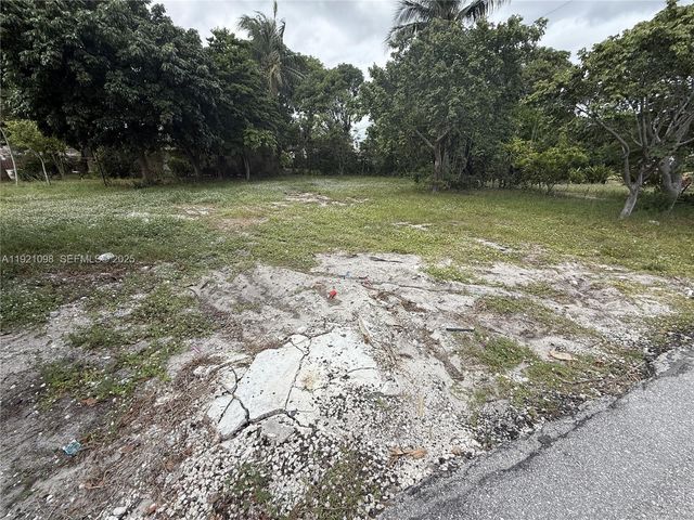 201 NW 11th St, Pompano Beach, FL 33060