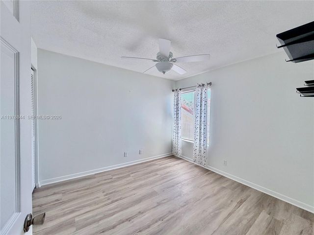 815 W Boynton Beach Blvd 11-202, Boynton Beach, FL 33426