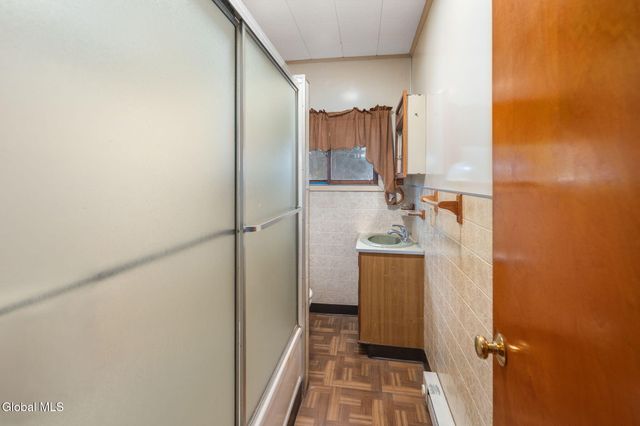 1 Langley Drive, East Greenbush, NY 12144