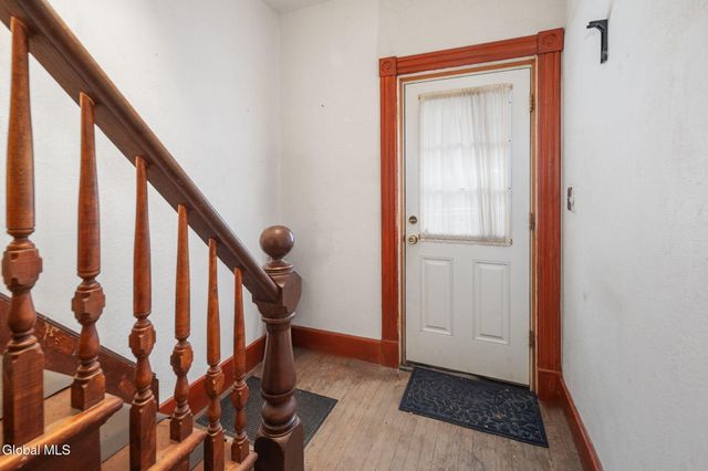 1 Langley Drive, East Greenbush, NY 12144