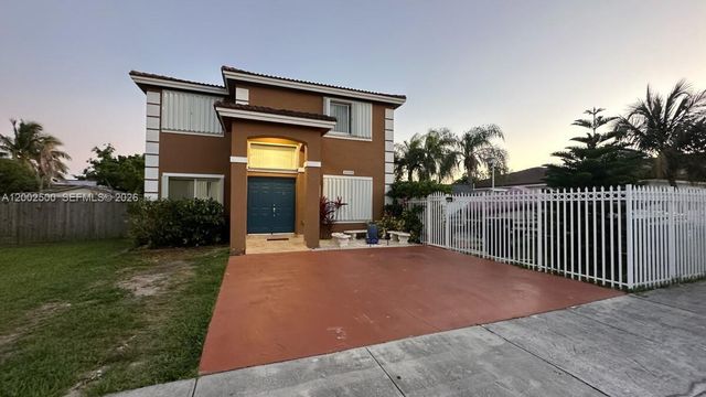 12328 SW 251st Ter ., Homestead, FL 33032