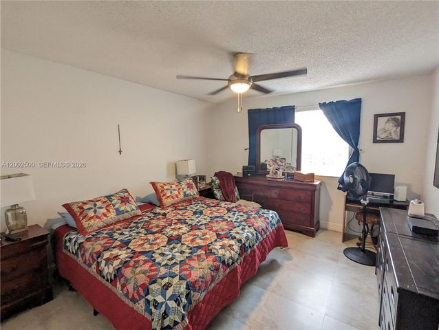 12328 SW 251st Ter ., Homestead, FL 33032