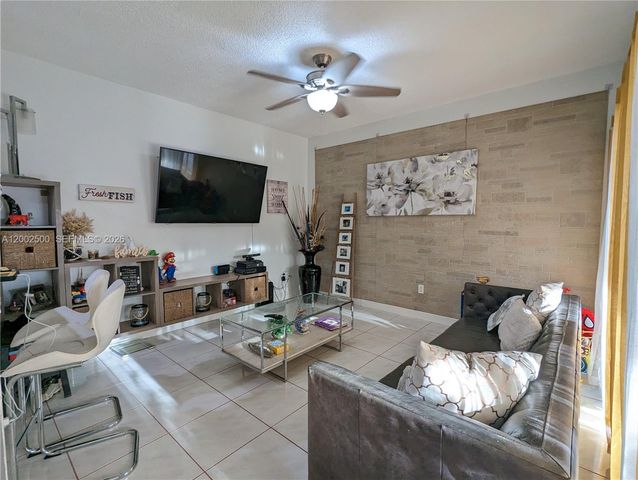 12328 SW 251st Ter ., Homestead, FL 33032