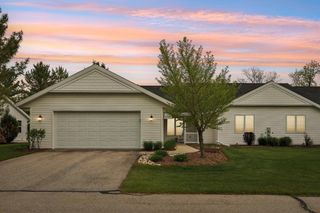 522 Otto WAY, Elkhart Lake, WI 53020