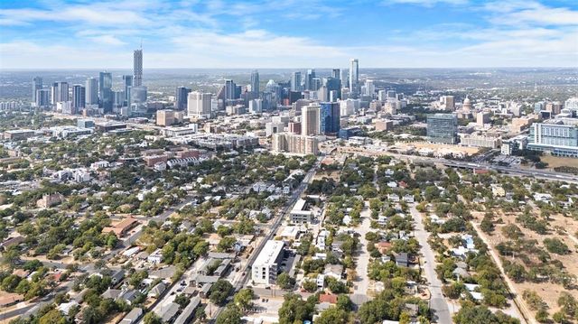 1322 E 12th ST 305, Austin, TX 78702