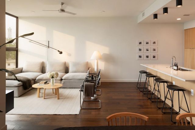 1322 E 12th ST 305, Austin, TX 78702