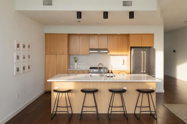 1322 E 12th ST 305, Austin, TX 78702