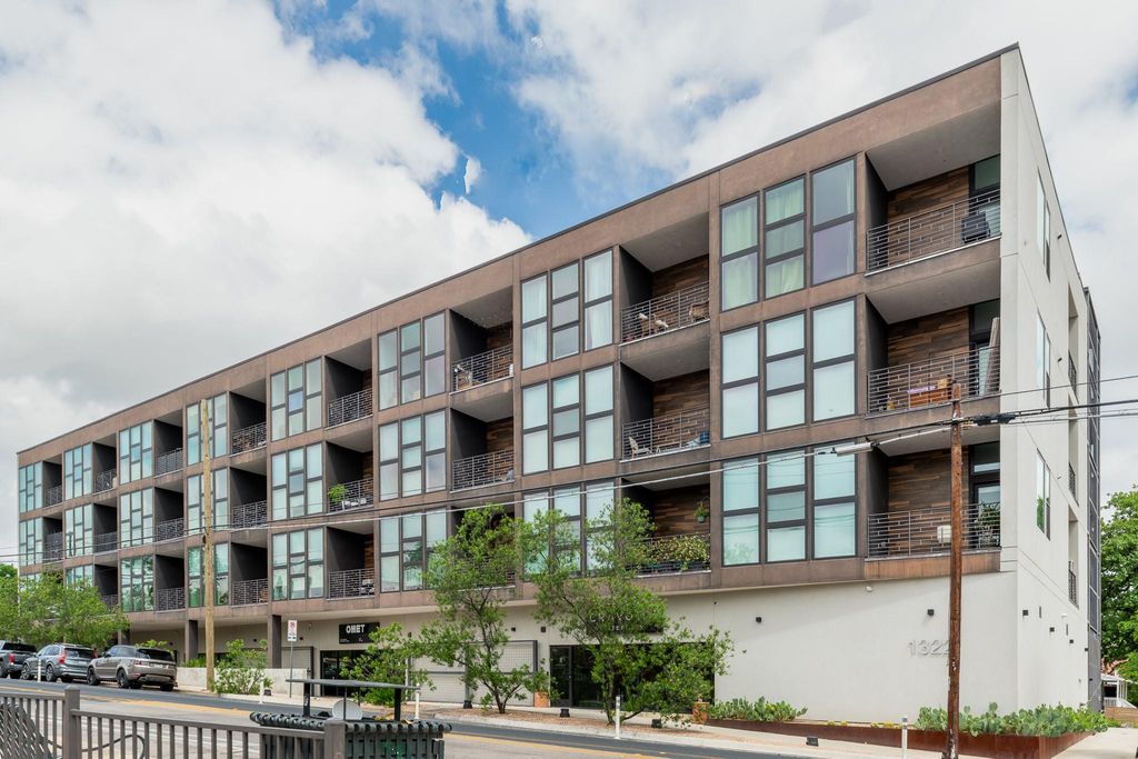 1322 E 12th ST 305, Austin, TX 78702