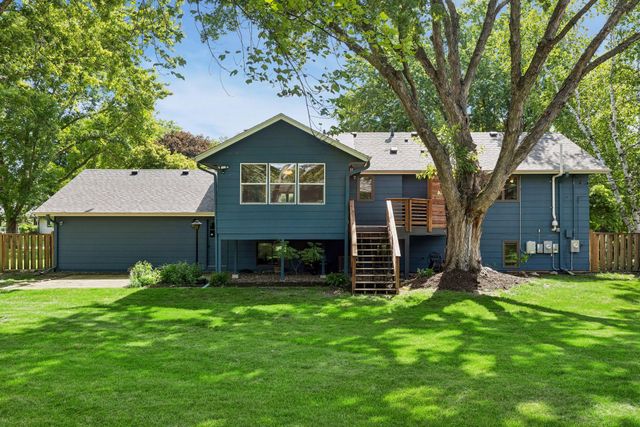 405 Merrimac Lane N, Plymouth, MN 55447