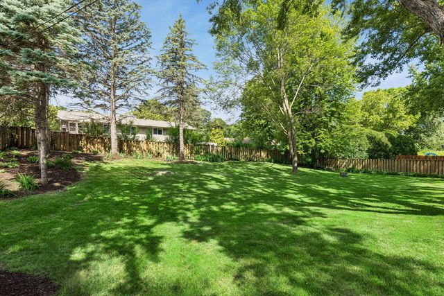 405 Merrimac Lane N, Plymouth, MN 55447