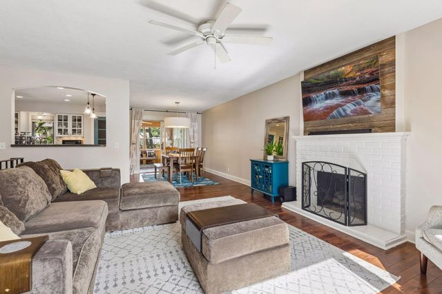 405 Merrimac Lane N, Plymouth, MN 55447