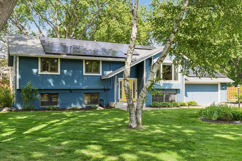 405 Merrimac Lane N, Plymouth, MN 55447