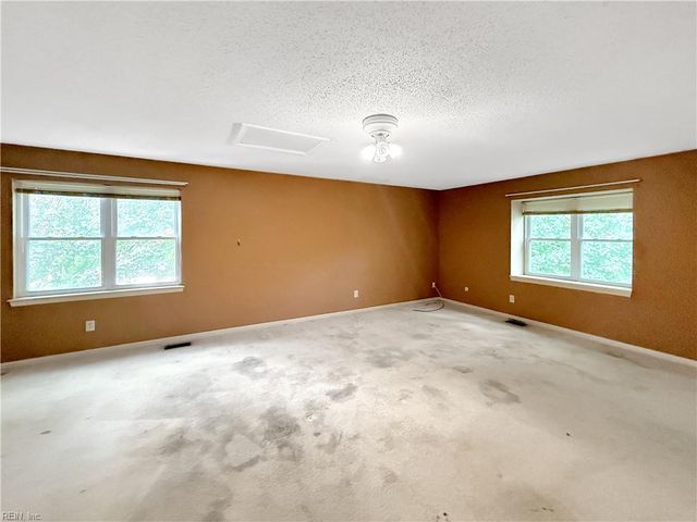 4512 Good Adams LN, Virginia Beach, VA 23455