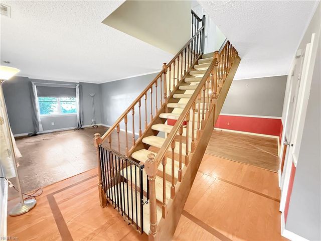 4512 Good Adams LN, Virginia Beach, VA 23455