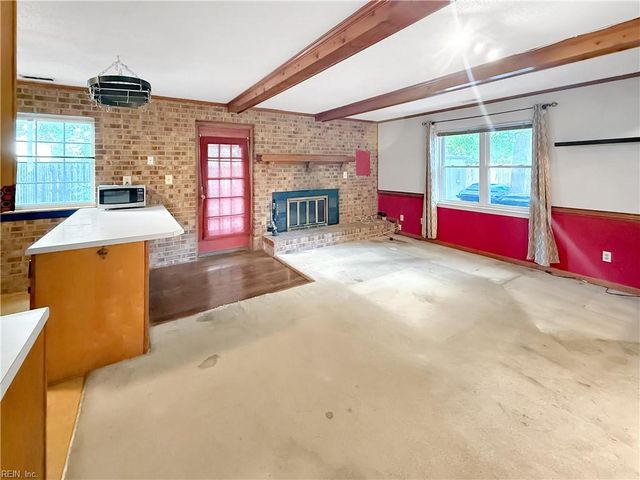 4512 Good Adams LN, Virginia Beach, VA 23455