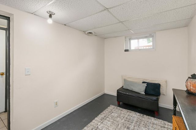2206 E 13th Street, Des Moines, IA 50316