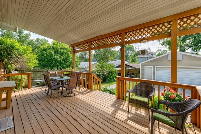 2206 E 13th Street, Des Moines, IA 50316