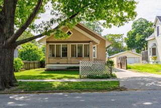 2206 E 13th Street, Des Moines, IA 50316
