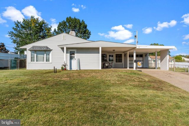 14 VISTA RD, Levittown, PA 19057