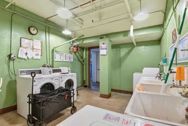 2121 James M Wood Boulevard 322, Los Angeles, CA 90006