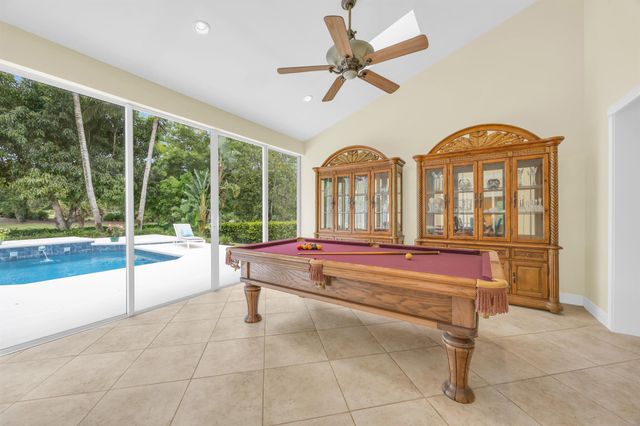 1616 SE Colony Way, Jupiter, FL 33478