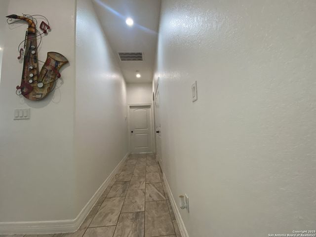 3731 Flyn Y, San Antonio, TX 78253