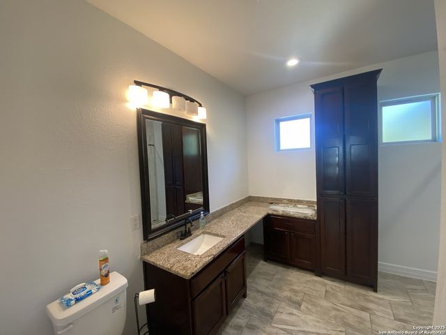 3731 Flyn Y, San Antonio, TX 78253