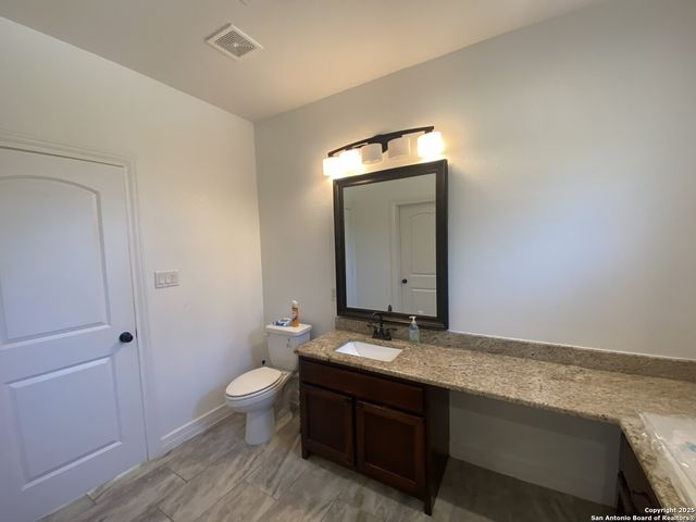 3731 Flyn Y, San Antonio, TX 78253