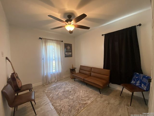 3731 Flyn Y, San Antonio, TX 78253